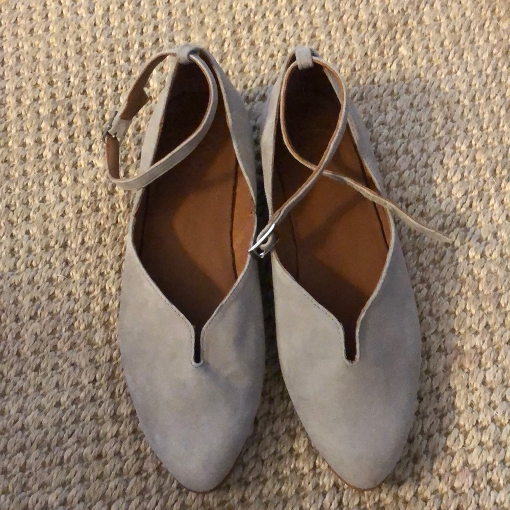 Charleston Shoe Company - Suede Flat- Size 9